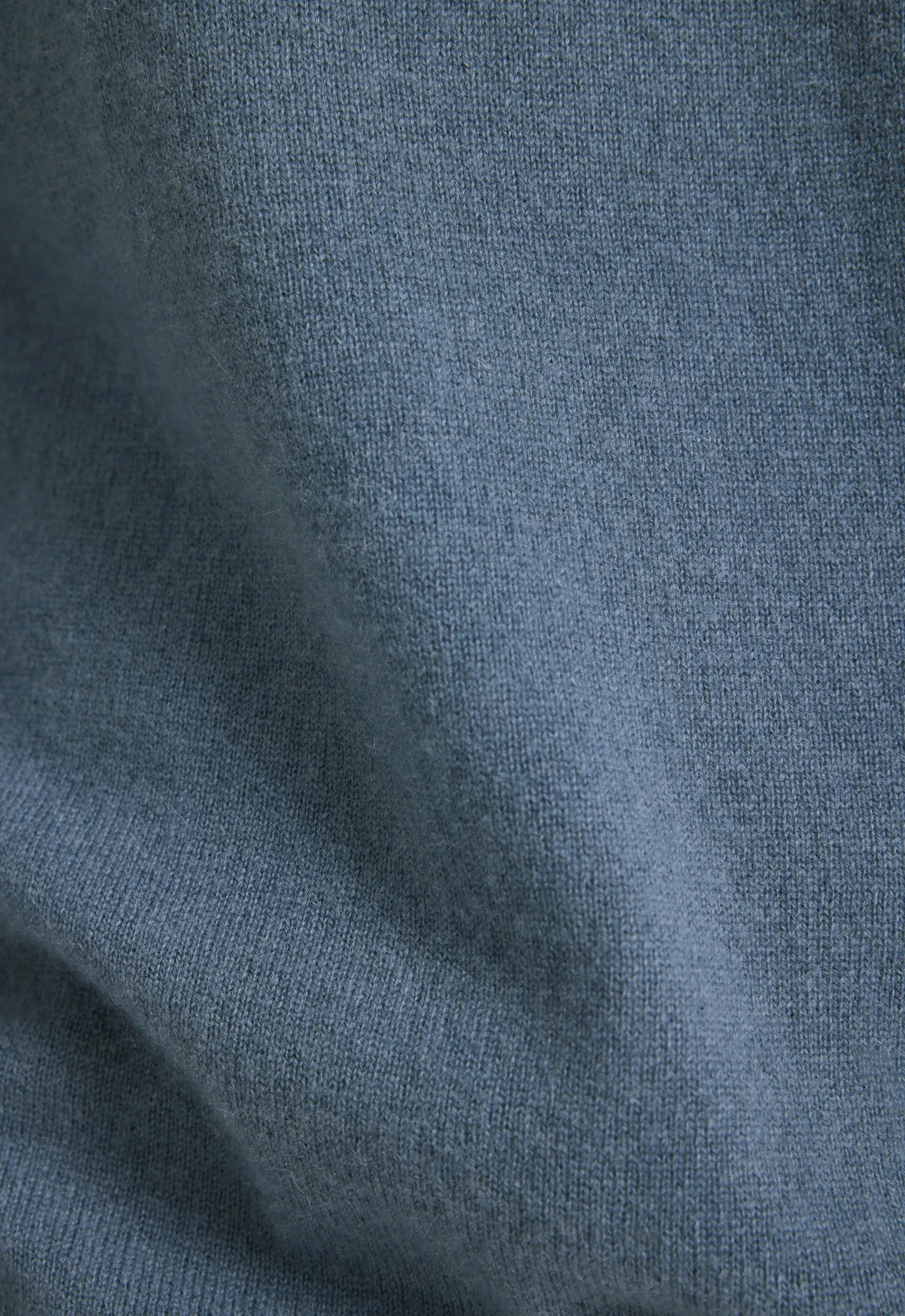 Beckham Cashmere Sweater - Pale Dover