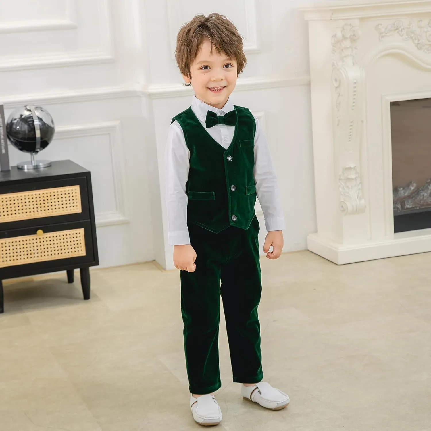 Kimocat Boys' 4-Piece Formal Suit Set Dress Shirt Vest Pants and Tie Wedding Birthday Party Suit