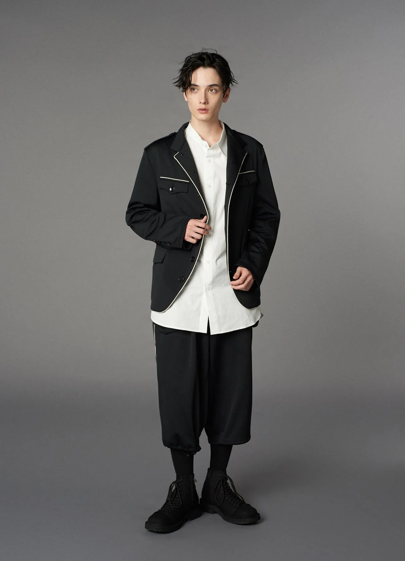 POLYESTER SMOOTH PIPING SHORT JACKET
