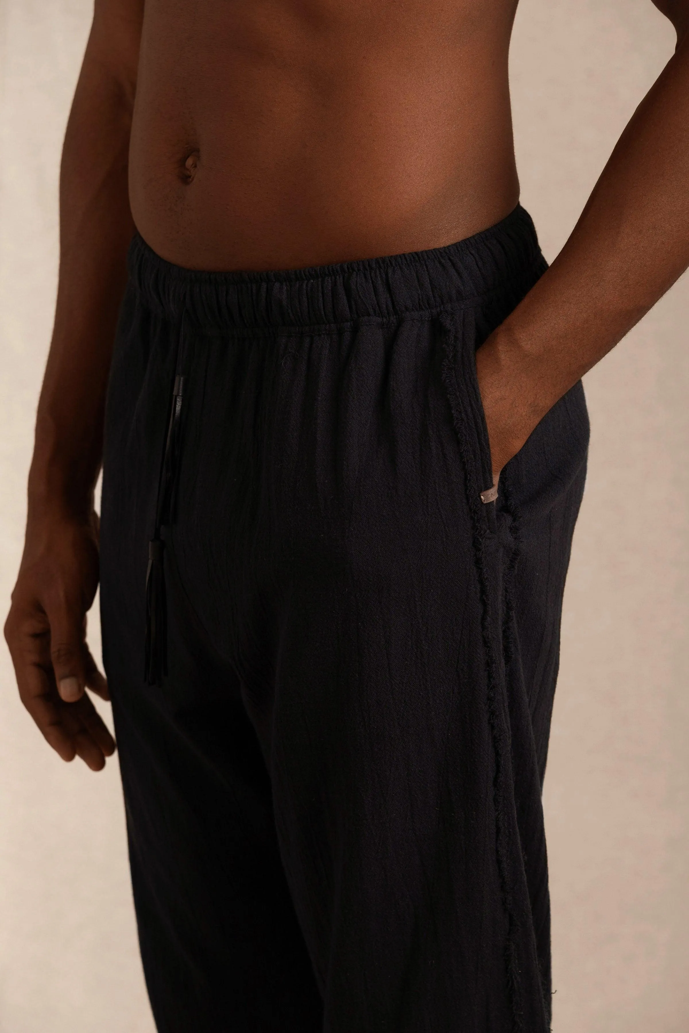 WOLPOCH PANTS - BLACK